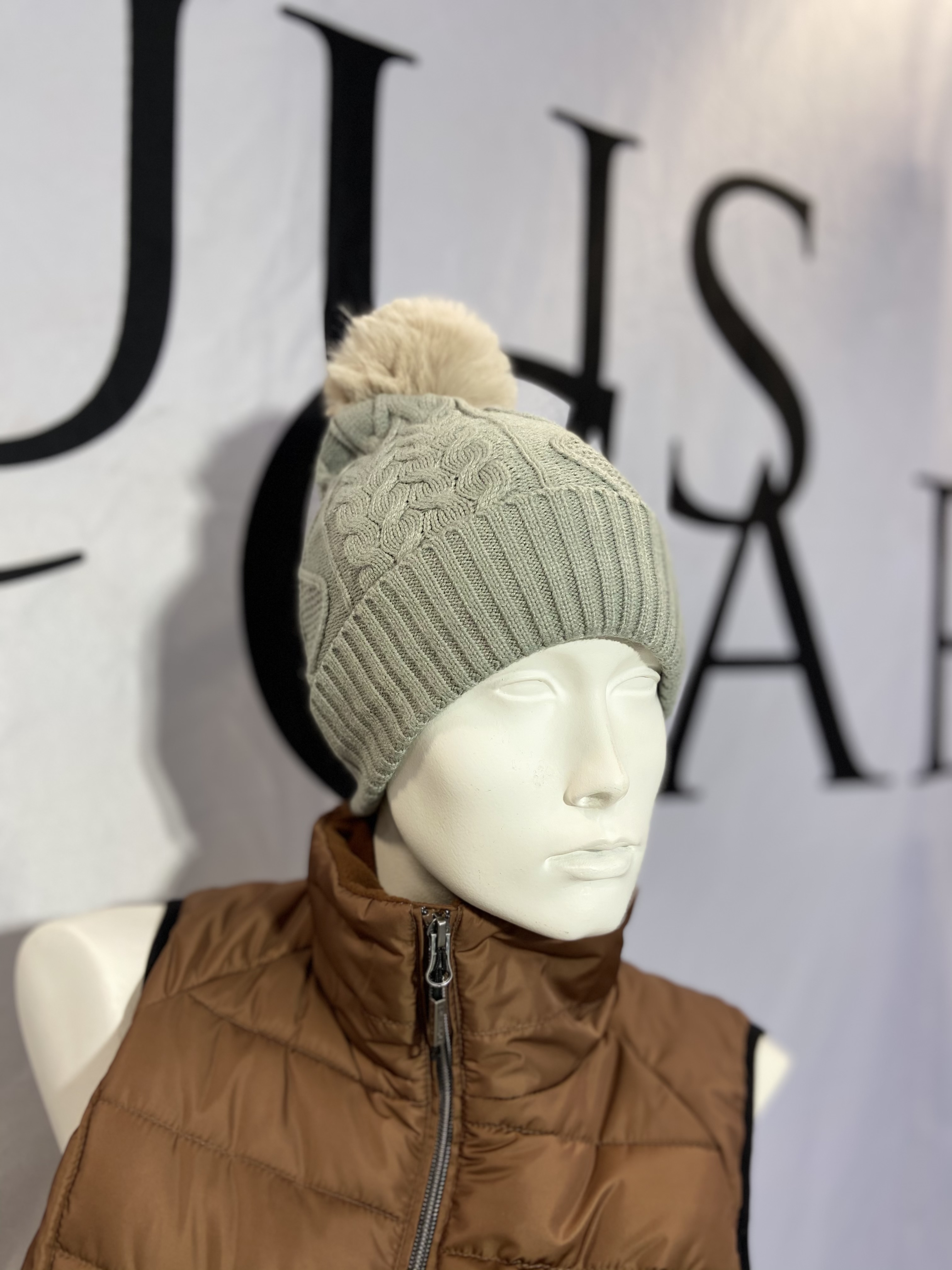 EQ Gina pipo EquusCare